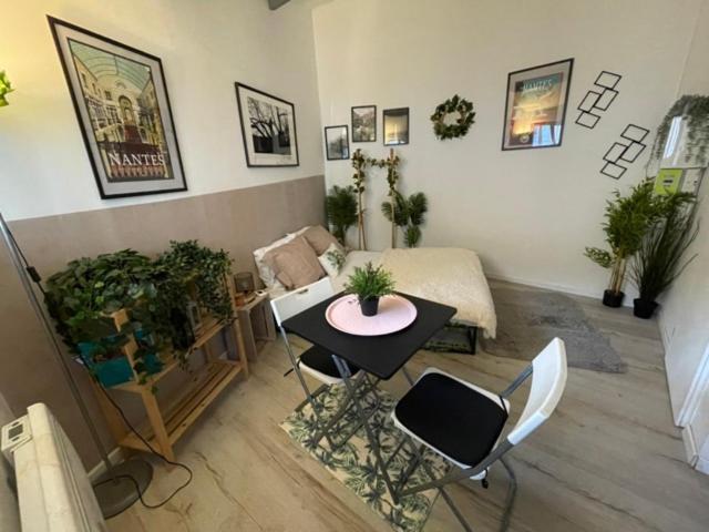 Le Petit Nid Apartman Nantes Kültér fotó